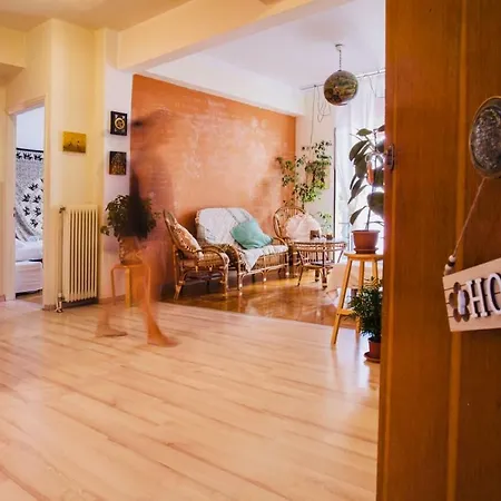 Explore Athens, Local Experience By Eva Athènes